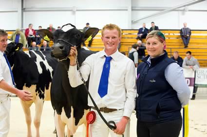 CIS Sponsor Stacey Kane with class 6 winner Bob Lawrence